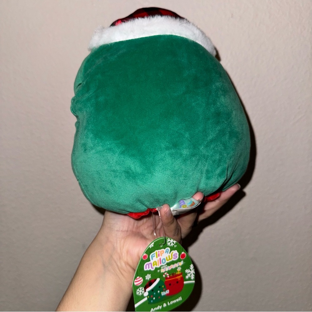 8” Andy and Lowell Flip Mallow Gift bag and Christmas Tree Squishmallow - Picture 4 of 4